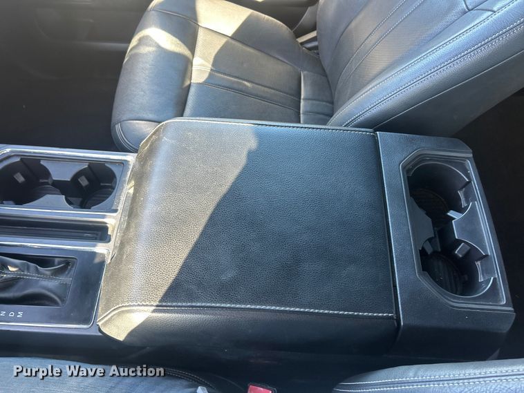 image for item ET3390 2018 Ford F150 XLT SuperCrew pickup truck