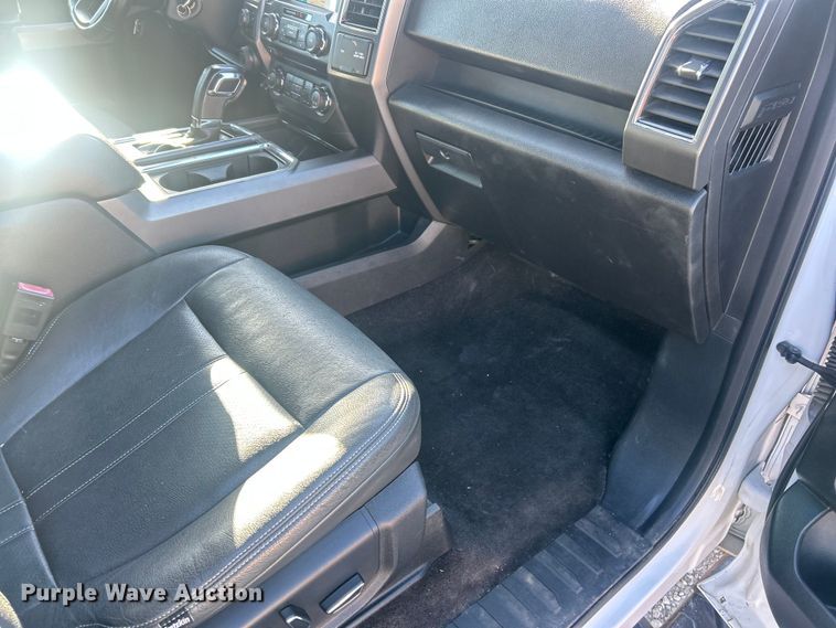 image for item ET3390 2018 Ford F150 XLT SuperCrew pickup truck