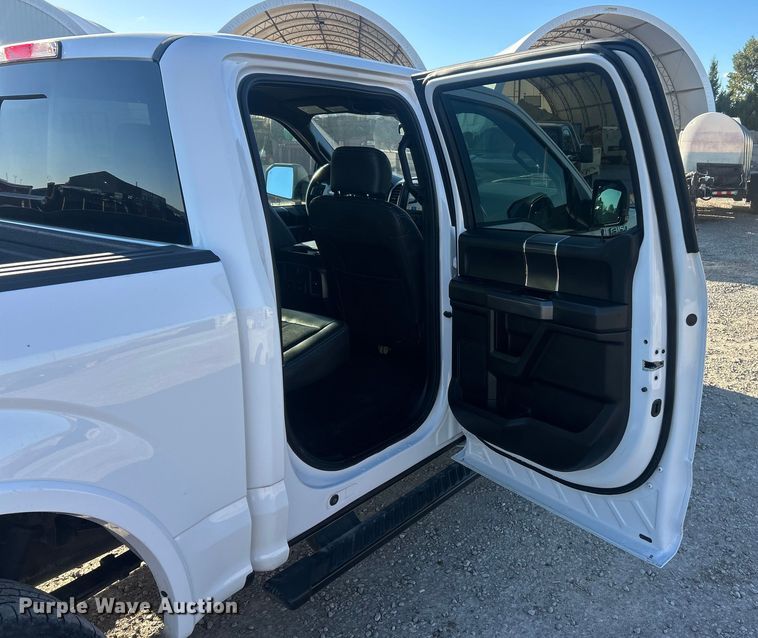 image for item ET3390 2018 Ford F150 XLT SuperCrew pickup truck