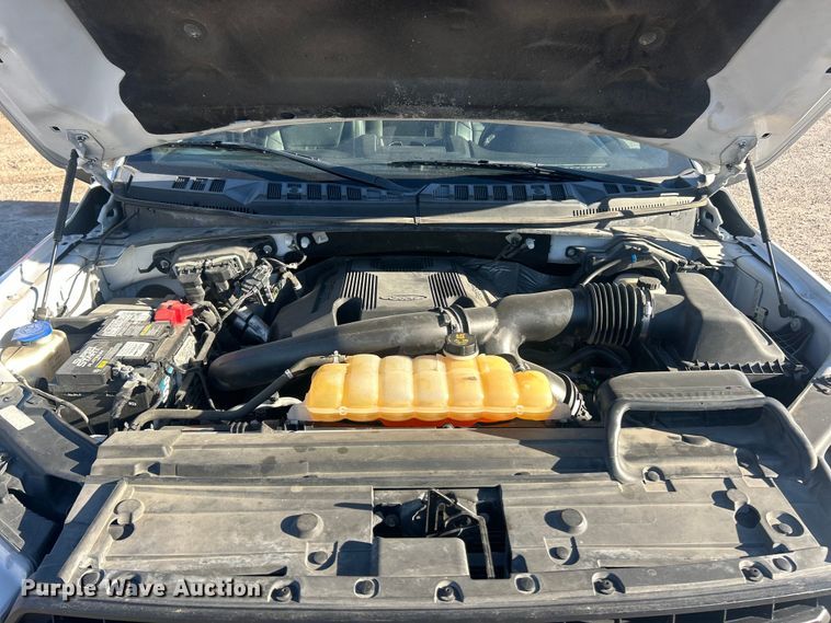 image for item ET3390 2018 Ford F150 XLT SuperCrew pickup truck