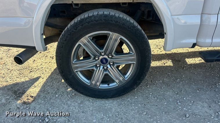 image for item ET3390 2018 Ford F150 XLT SuperCrew pickup truck