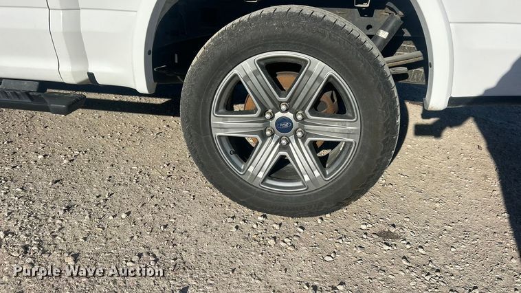 image for item ET3390 2018 Ford F150 XLT SuperCrew pickup truck