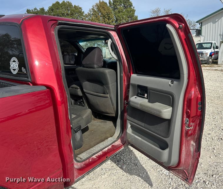image for item ET3391 2008 Ford F150 XLT SuperCrew pickup truck