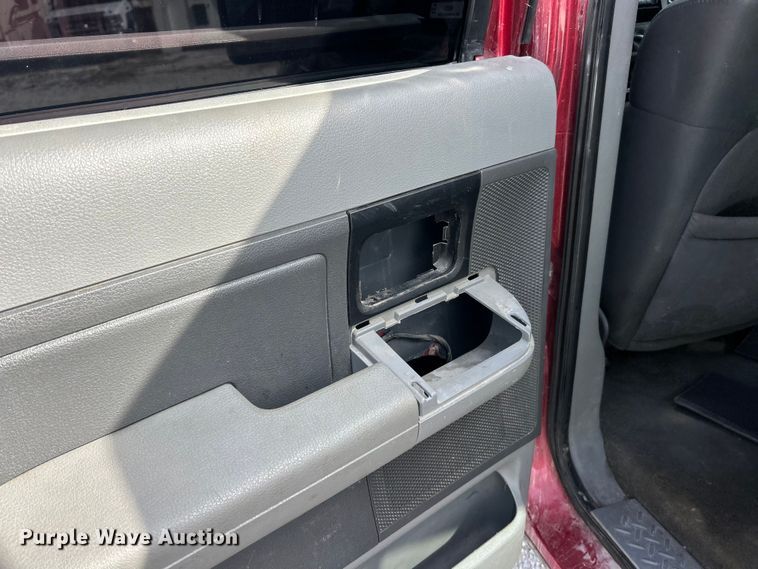 image for item ET3391 2008 Ford F150 XLT SuperCrew pickup truck