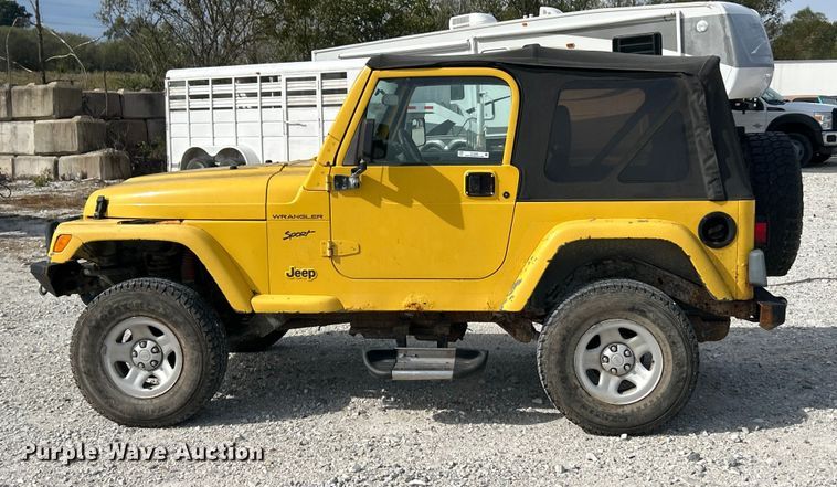 image for item ET3392 2002 Jeep Wrangler Sport SUV