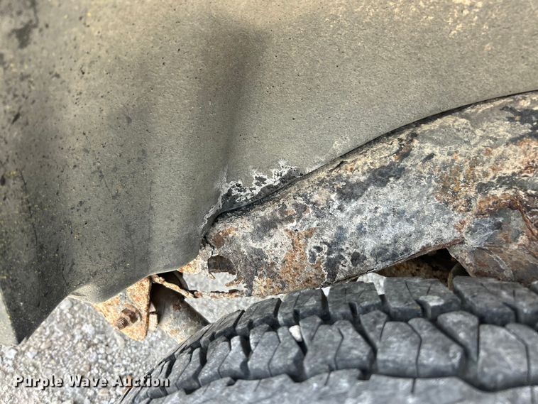 image for item ET3392 2002 Jeep Wrangler Sport SUV