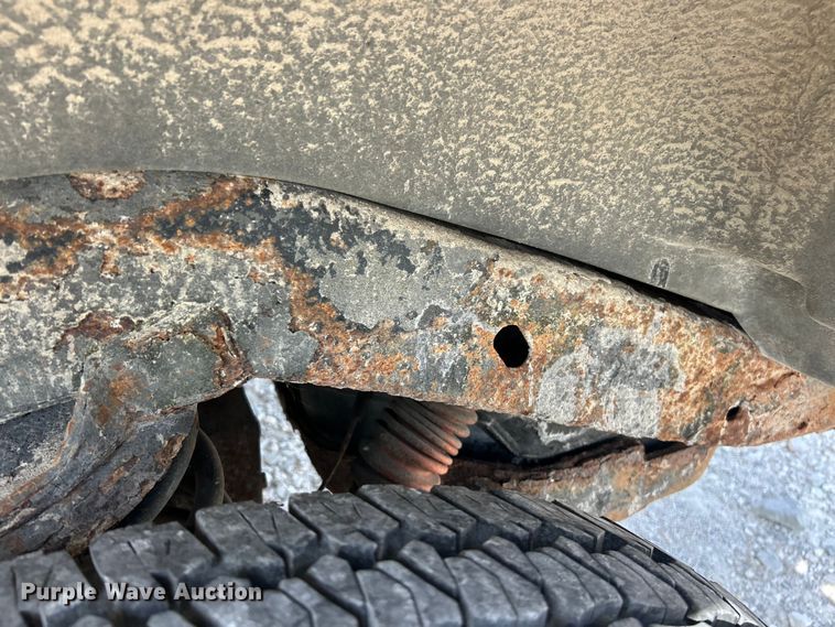 image for item ET3392 2002 Jeep Wrangler Sport SUV