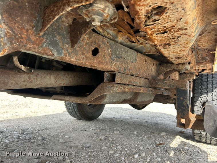 image for item ET3392 2002 Jeep Wrangler Sport SUV