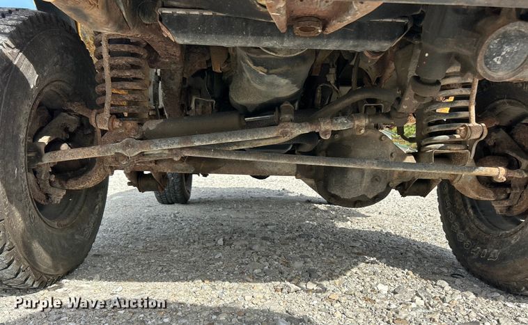 image for item ET3392 2002 Jeep Wrangler Sport SUV