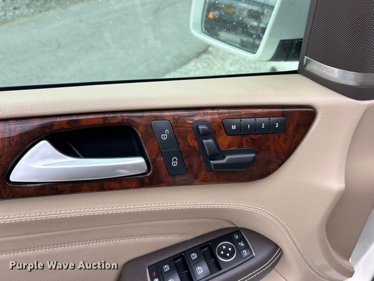 image for item ET3395 2013 Mercedes-Benz ML 550 SUV