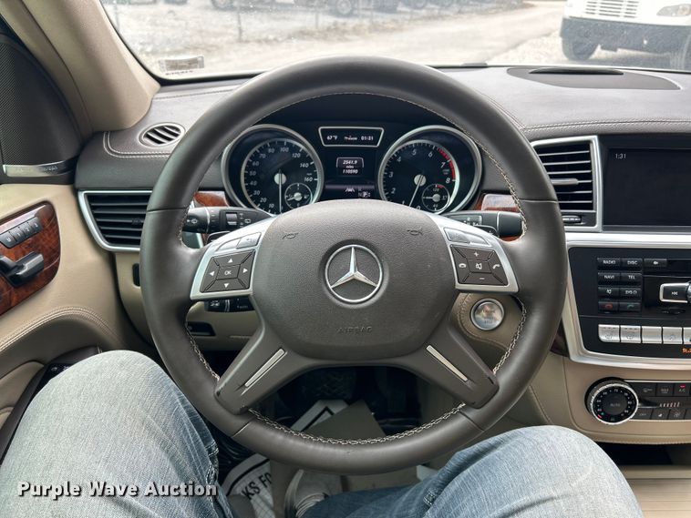image for item ET3395 2013 Mercedes-Benz ML 550 SUV