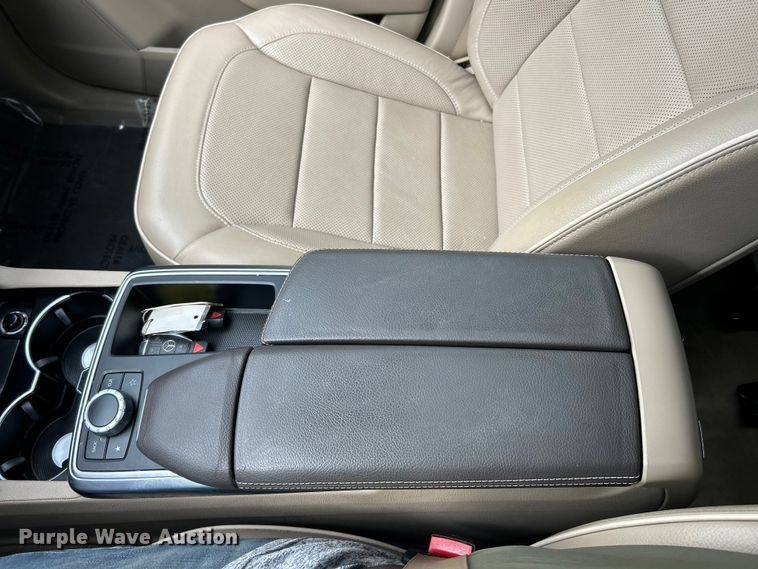 image for item ET3395 2013 Mercedes-Benz ML 550 SUV