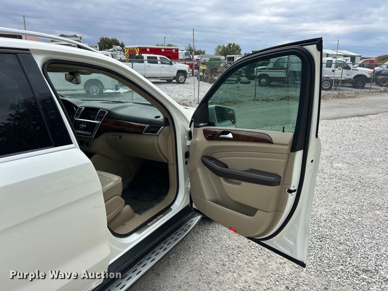 image for item ET3395 2013 Mercedes-Benz ML 550 SUV