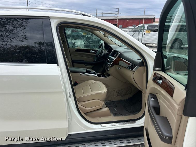 image for item ET3395 2013 Mercedes-Benz ML 550 SUV