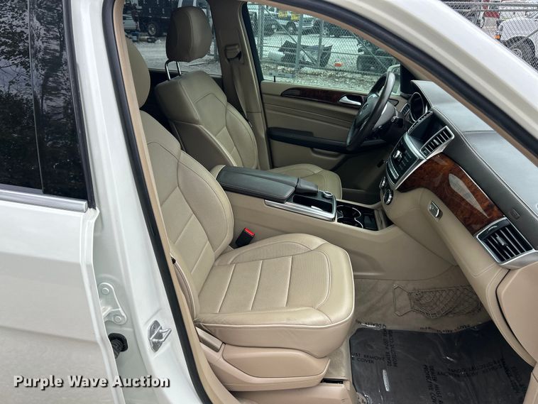 image for item ET3395 2013 Mercedes-Benz ML 550 SUV