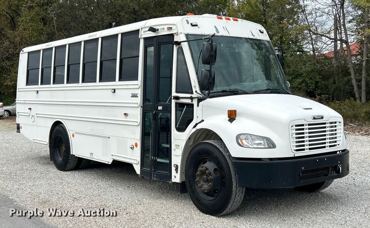 image for item ET3398 2014 Thomas Built B2 school bus