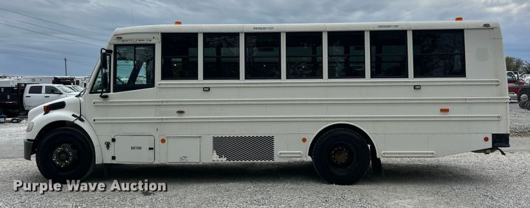 image for item ET3398 2014 Thomas Built B2 school bus