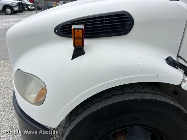 image for item ET3398 2014 Thomas Built B2 school bus