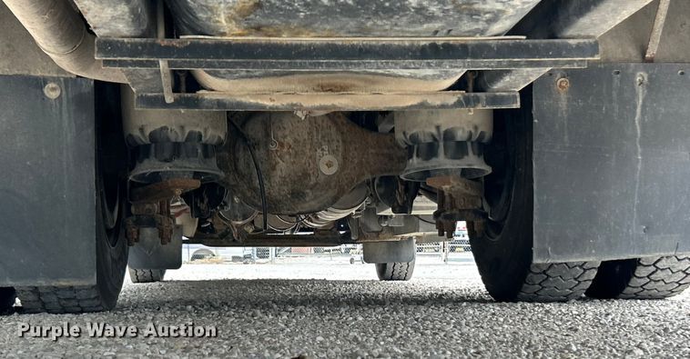 image for item ET3398 2014 Thomas Built B2 school bus