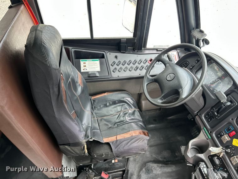 image for item ET3398 2014 Thomas Built B2 school bus