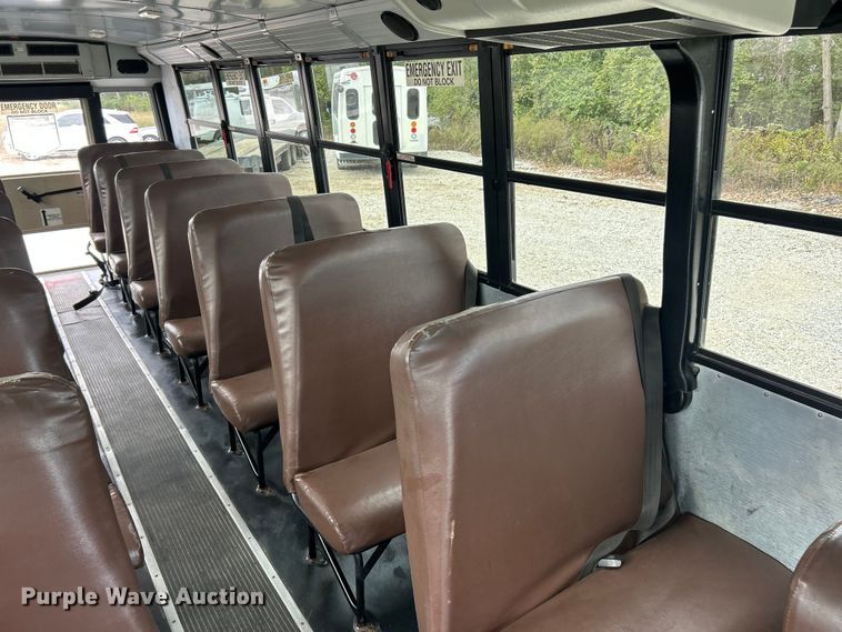 image for item ET3398 2014 Thomas Built B2 school bus