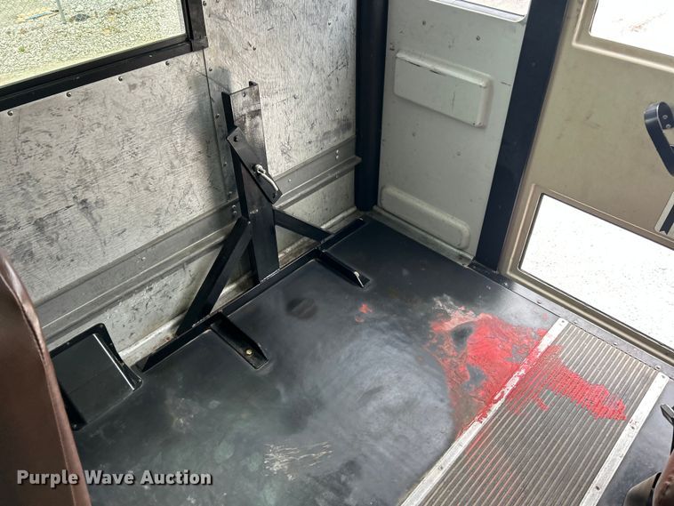 image for item ET3398 2014 Thomas Built B2 school bus