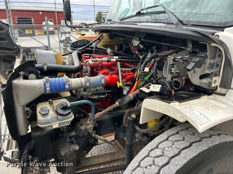 image for item ET3398 2014 Thomas Built B2 school bus