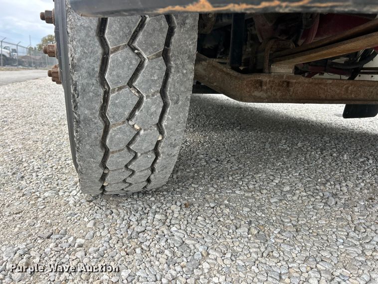 image for item ET3398 2014 Thomas Built B2 school bus