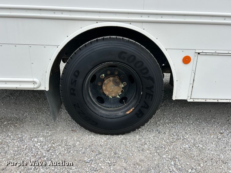 image for item ET3398 2014 Thomas Built B2 school bus