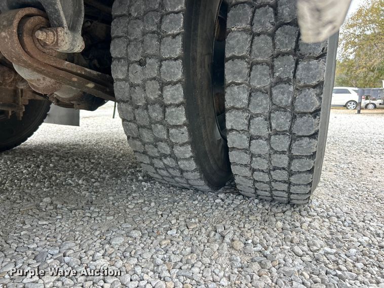 image for item ET3398 2014 Thomas Built B2 school bus