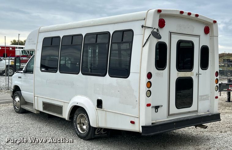 image for item ET3400 2011 Ford E350 Super Duty shuttle bus