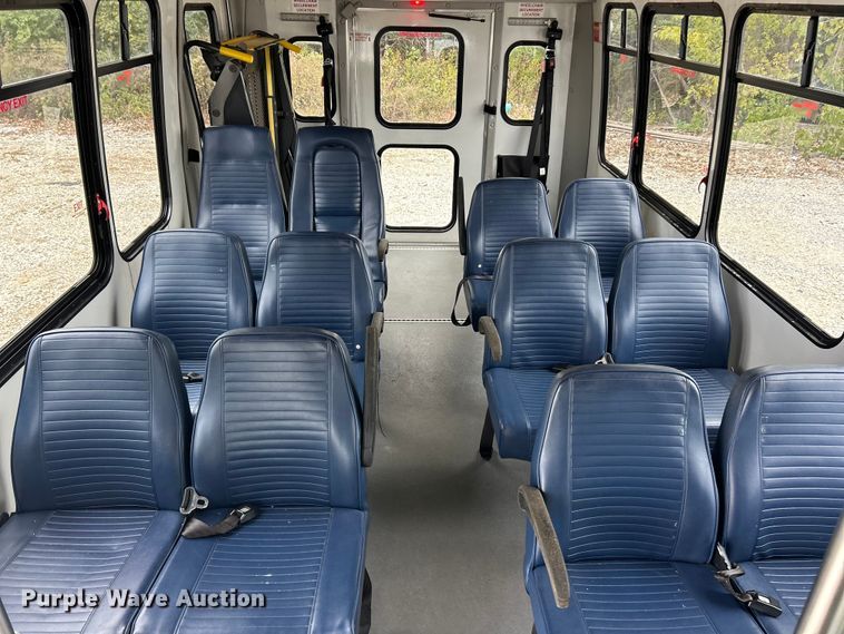 image for item ET3400 2011 Ford E350 Super Duty shuttle bus