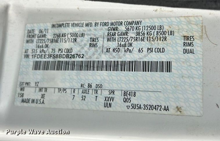 image for item ET3400 2011 Ford E350 Super Duty shuttle bus