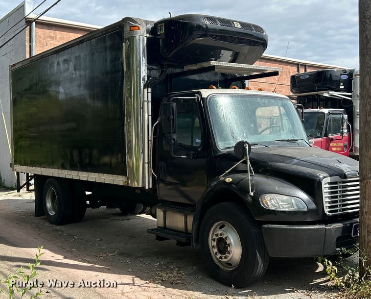 image for item ET3488 2006 Freightliner Business Class M2 refrigerated truck