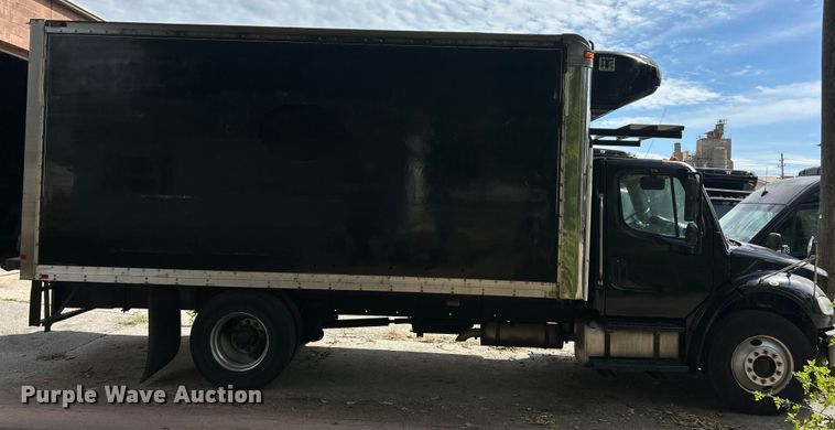 image for item ET3488 2006 Freightliner Business Class M2 refrigerated truck