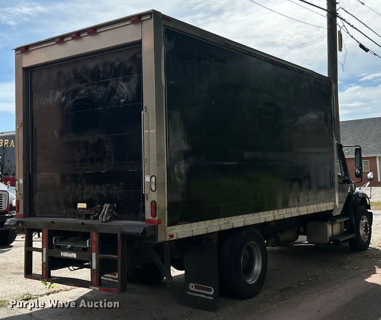 image for item ET3488 2006 Freightliner Business Class M2 refrigerated truck