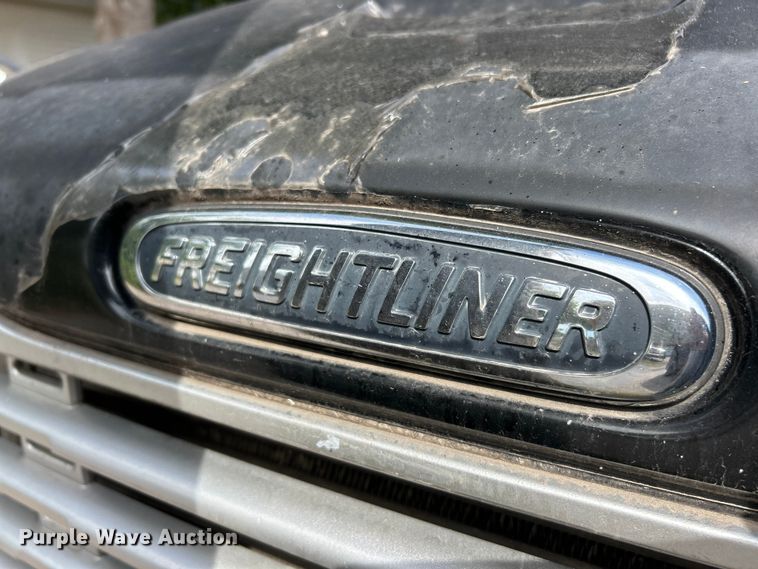 image for item ET3488 2006 Freightliner Business Class M2 refrigerated truck