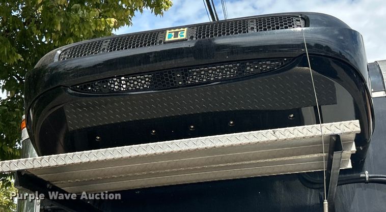 image for item ET3488 2006 Freightliner Business Class M2 refrigerated truck