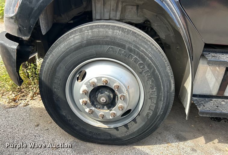 image for item ET3488 2006 Freightliner Business Class M2 refrigerated truck