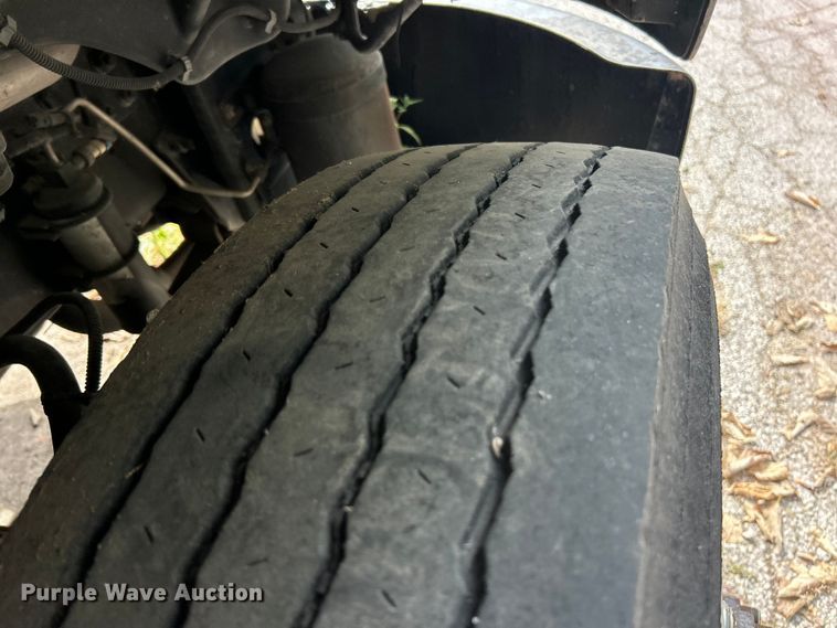 image for item ET3488 2006 Freightliner Business Class M2 refrigerated truck