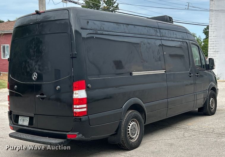 image for item ET3490 2013 Mercedes-Benz Sprinter 2500 refrigerated van