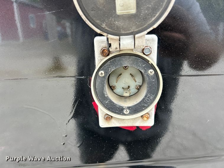 image for item ET3490 2013 Mercedes-Benz Sprinter 2500 refrigerated van