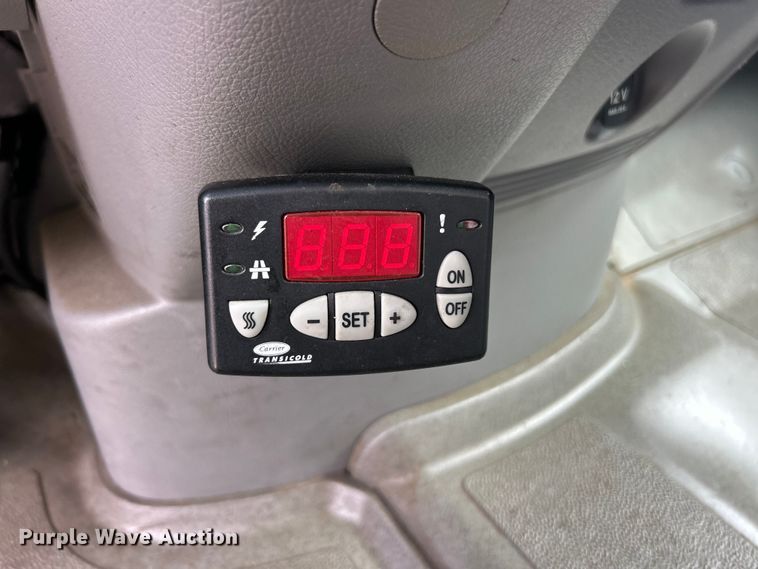 image for item ET3490 2013 Mercedes-Benz Sprinter 2500 refrigerated van