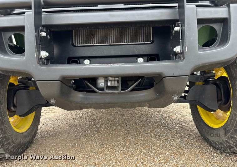 image for item ET4542 2022 John Deere XUV 825M S4 utility vehicle