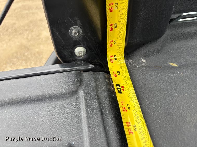 image for item ET4542 2022 John Deere XUV 825M S4 utility vehicle