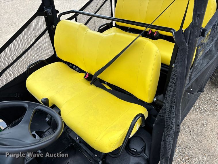 image for item ET4542 2022 John Deere XUV 825M S4 utility vehicle