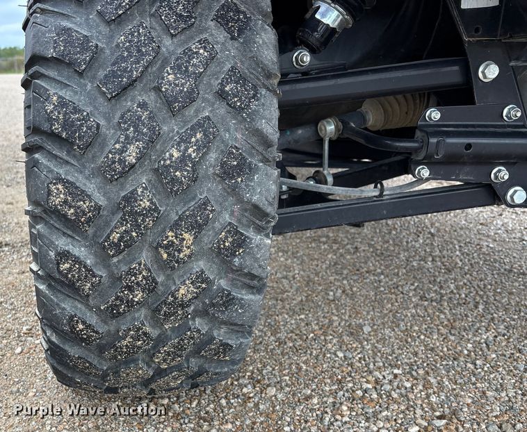 image for item ET4542 2022 John Deere XUV 825M S4 utility vehicle