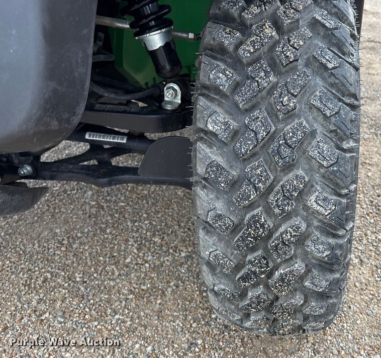 image for item ET4542 2022 John Deere XUV 825M S4 utility vehicle