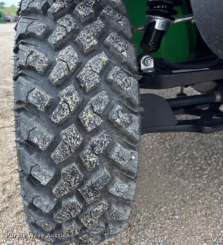 image for item ET4542 2022 John Deere XUV 825M S4 utility vehicle