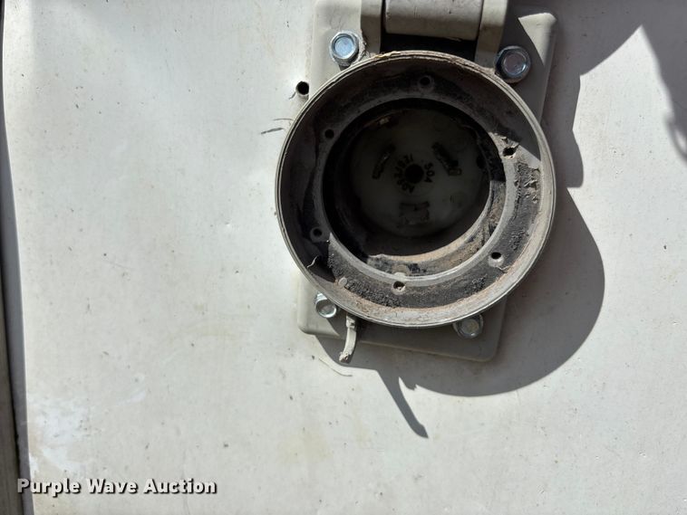 image for item ET4656 2012 H and H Trailers 20' enclosed cargo trailer